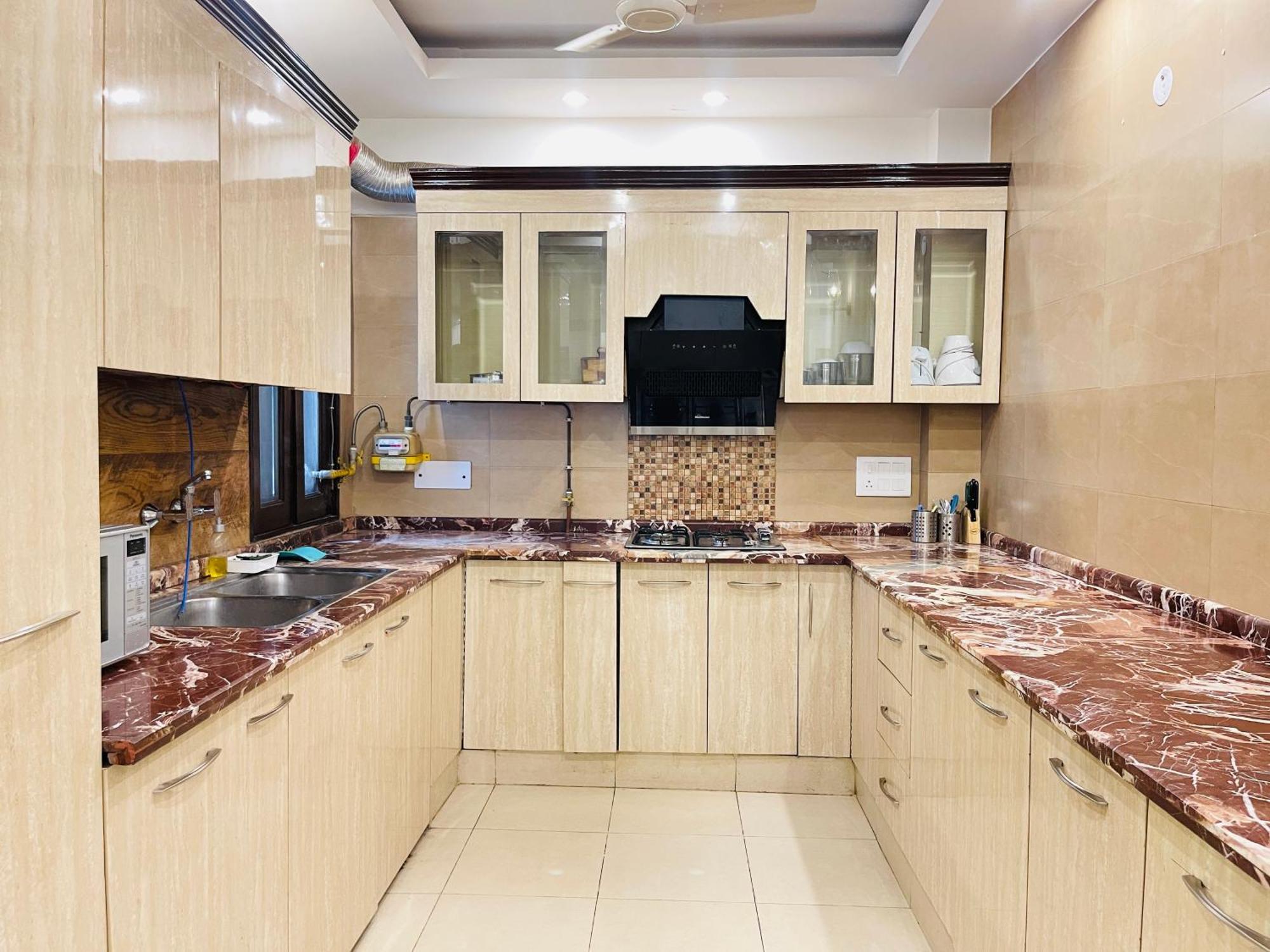 Bedchambers Serviced Apartments South Extension 뉴델리 외부 사진