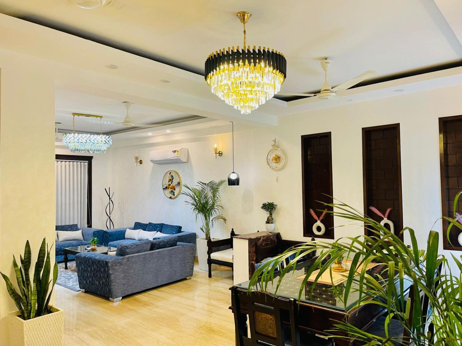 Bedchambers Serviced Apartments South Extension 뉴델리 외부 사진