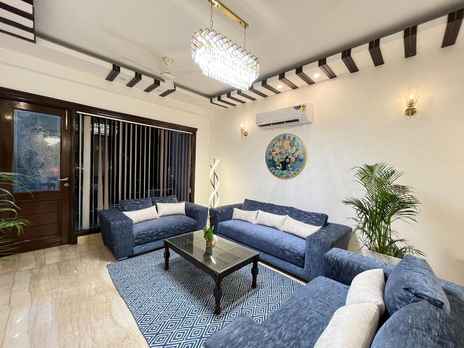 Bedchambers Serviced Apartments South Extension 뉴델리 외부 사진